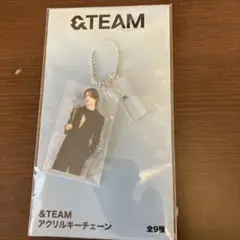 &TEAM アクリルキーチェーン K