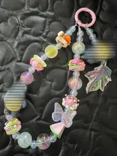 ハンドメイドスマホストラップ(送料込)