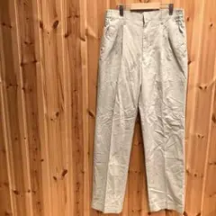 パンツ　ストレート　センターライン　綺麗め　グリーン系　緑色系　メンズ