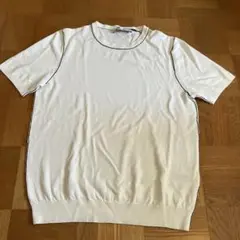 ZARA ストレッチ白Tシャツ　 L 新品