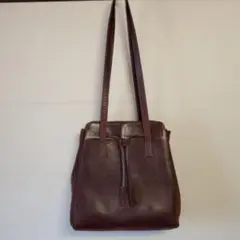 【お買い得】焦げ茶の牛革ショルダーバッグ