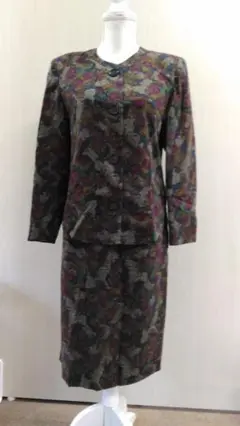 〇3056 スーツ上下 レディース 9号 M スカート ジャケット 花柄