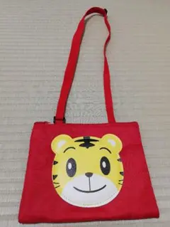 しまじろう 赤いショルダーポーチ