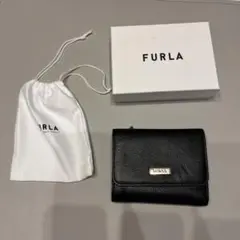 FURLA 財布