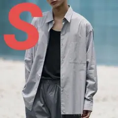 CUT-OFF HEM STRIPE SHIRT