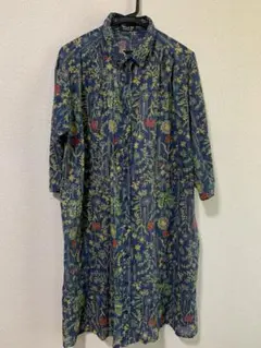[新品] ヴィーブルサヴィ 花柄半袖シャツワンピース M〜Lサイズ　ネービー