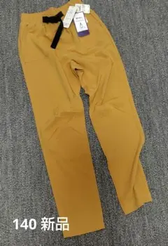 新品　ボーイズ　パンツ　撥水加工 長ズボン 140サイズ 新品　黄土色