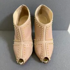 Christian Louboutin スタッズショートブーツ ベージュ 37