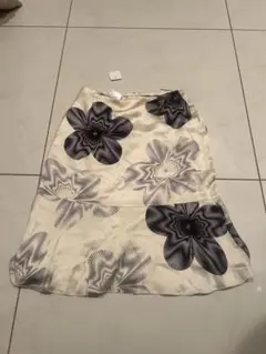CHANELシルクスカート