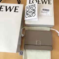 LOEWE ロエベ　三つ折り財布