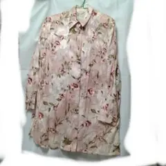 花柄ピンク長袖ロングシャツ