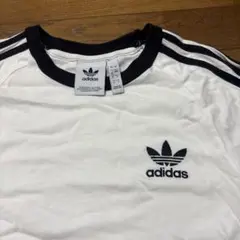 adidas tシャツ　⭐️値下げ⭐️