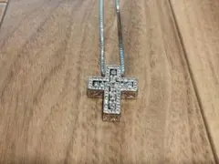 新品未使用品 本格的 十字架 ダイヤモンド風ネックレス シルバー