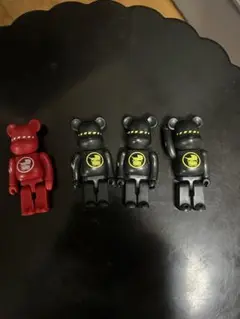 BE@RBRICK FUTURA × B@BY MILO® 100% 4体セット