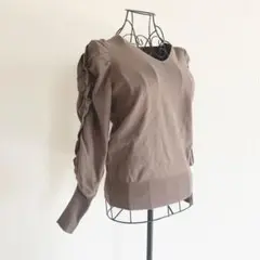 ベアトリス ニット トップス M ブラウン フリル 無地 フェミニン キュート