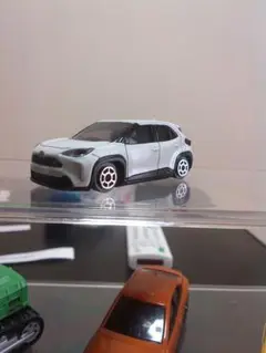 トミカ　トヨタ　ヤリスクロス　GR　スポーツ　ローダウン　カスタム　ミニカー