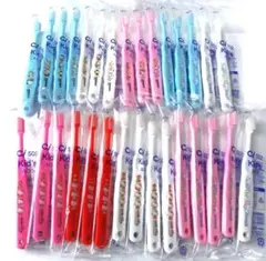 サンリオキャラクター⭐️スヌーピー　歯ブラシ ふつう ３０本♡歯科専売