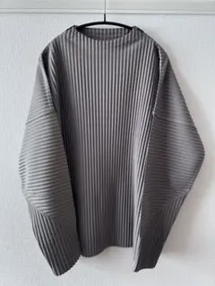 オムプリッセイッセイミヤケ 23aw モックネックカットソー