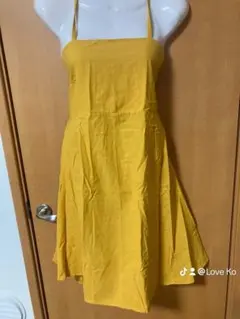 イエローワンピース クロスバックデザイン