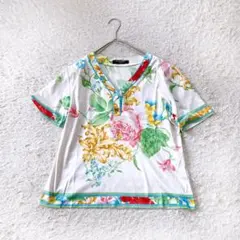 レオナール 花柄 トリム　コットン半袖カットソー　金ボタン　花柄　M
