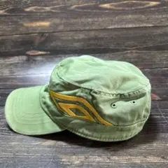 umbro リバーシブル　ワークキャップ　グリーン　ベージュ　メンズ　レディース
