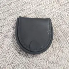 ブライドルレザー新出品手縫い本革 半円型（馬蹄型） 小銭入れコインケースブラック