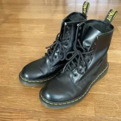 Dr.Martens 8ホール