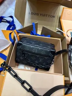 Louis Vuitton ブラック ショルダーバッグ