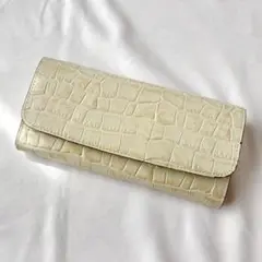 未使用 キプリス 長財布 レプティル ハニーセルカードケース レザー アイボリー