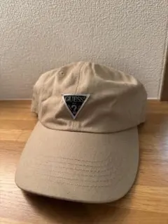 GUESS ベージュキャップ S/M