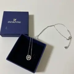 Swarovski 円形クリスタル ネックレス