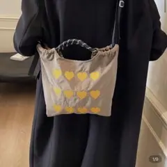 ハート刺繍入りショルダーバッグ