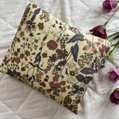 サニタリーポーチ　ハンドメイド（リバティ）