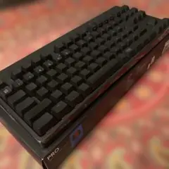 logicool PRO ゲーミングキーボード　赤軸　有線