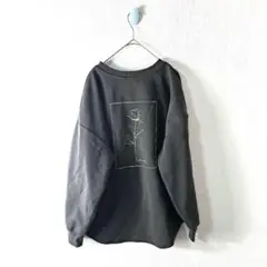E12　トップス　一輪の花