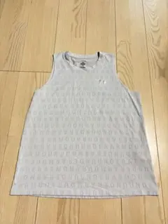 Under Armour グレー タンクトップ Mサイズ