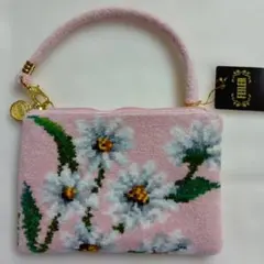 Item thumbnail for item 85415804-2c17-4ddf-9ab7-d66efe7f8a96