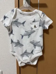 babyGAP ロンパース　半袖　サメ柄