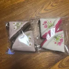 花の刺繍鍋掴みセット（ピンク・クリーム）