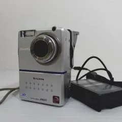 デジタルカメラ FUJIFILM FinePix M603 Fujifilm FinePix M603 3.1MP 2x Zoom Camera Silver Rare