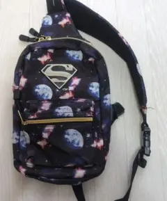 スーパーマン 宇宙柄ワンショルダーリュック★幼稚園〜低学年向け