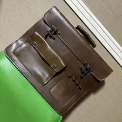 Item thumbnail for item 191a7132-fe5c-4cec-b733-93f9086c912f