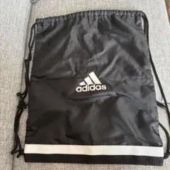 adidas ブラック　ナップサック　ロゴ