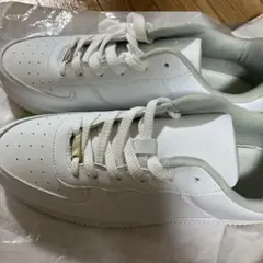 ホワイト スニーカー 合成皮革