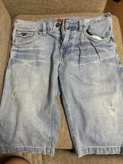 GUESS ライトブルー ショートパンツ