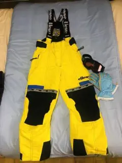 Ellesse サスペンダー付きスノーパンツ, スノーグラス, スノーグローブ