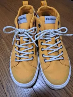 Columbia 防水 イエロー ハイカットスニーカー