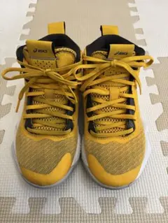 ASICS バスケットボールシューズ イエロー