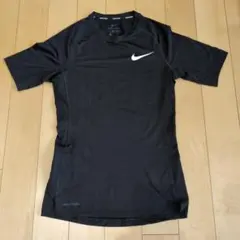 NIKE　Tシャツ