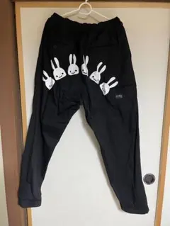 キューンパンツ